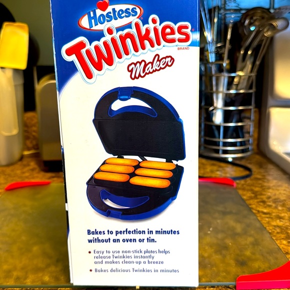 Good used condition: Hostess Twinkies Maker - Picture 2 of 3